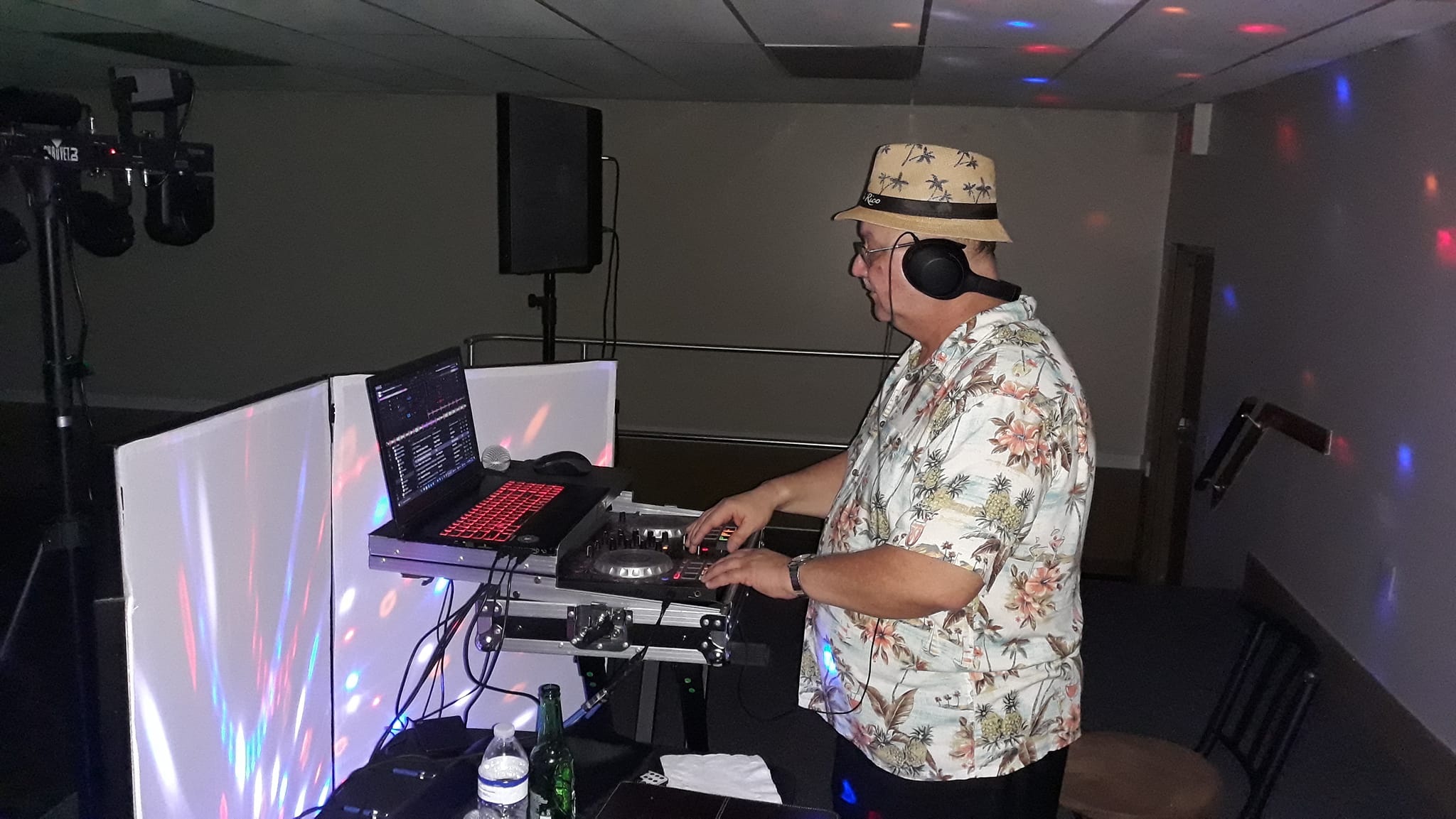 Bilingual DJ in West Palm Beach & Wedding DJ in Wellington Florida